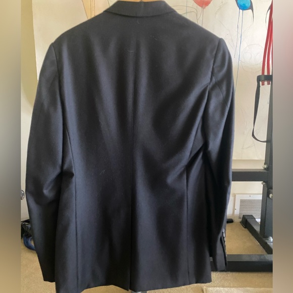 Black GUCCI blazer. Like new! 48R - Picture 2 of 5